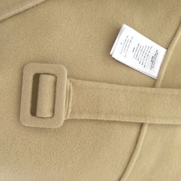 Beautiful Quality Belted Double Faced Wool Coat - Picture 7 of 9